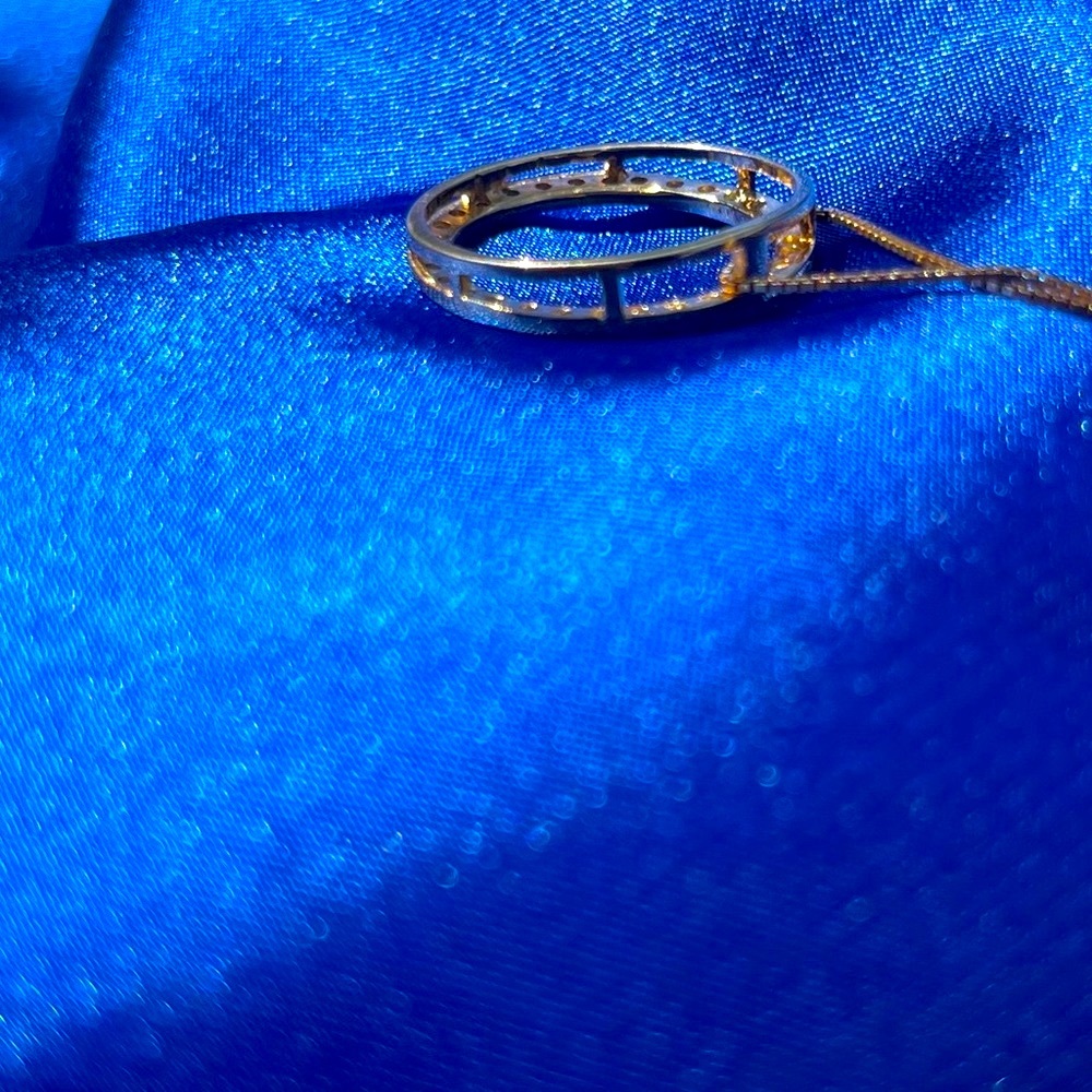 Diamond circle of love and life Pendant - Picture 7 of 7